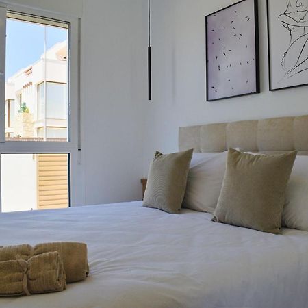 New Build Apartment On Beautiful Modern Complex 罗雅勒斯 外观 照片