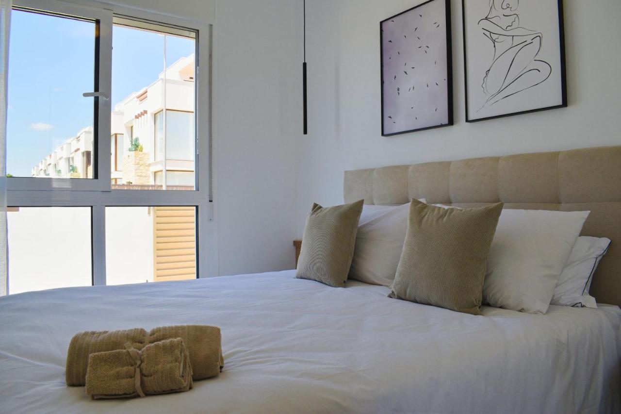 New Build Apartment On Beautiful Modern Complex 罗雅勒斯 外观 照片