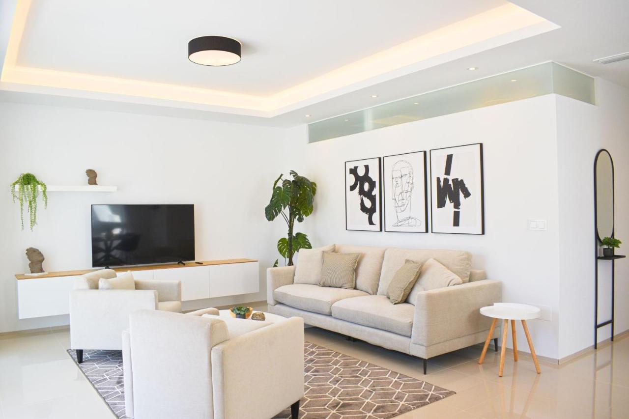 New Build Apartment On Beautiful Modern Complex 罗雅勒斯 外观 照片
