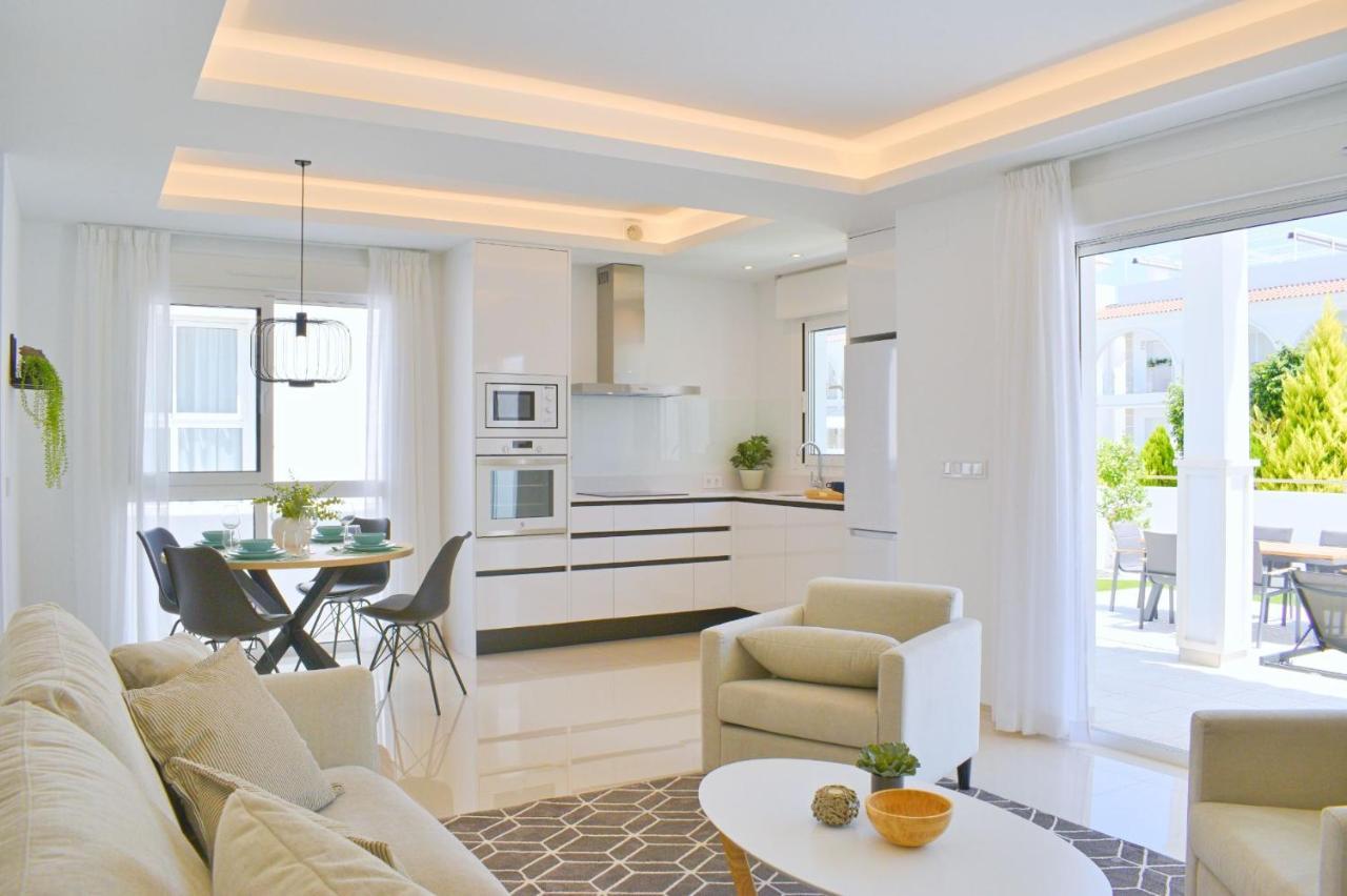 New Build Apartment On Beautiful Modern Complex 罗雅勒斯 外观 照片