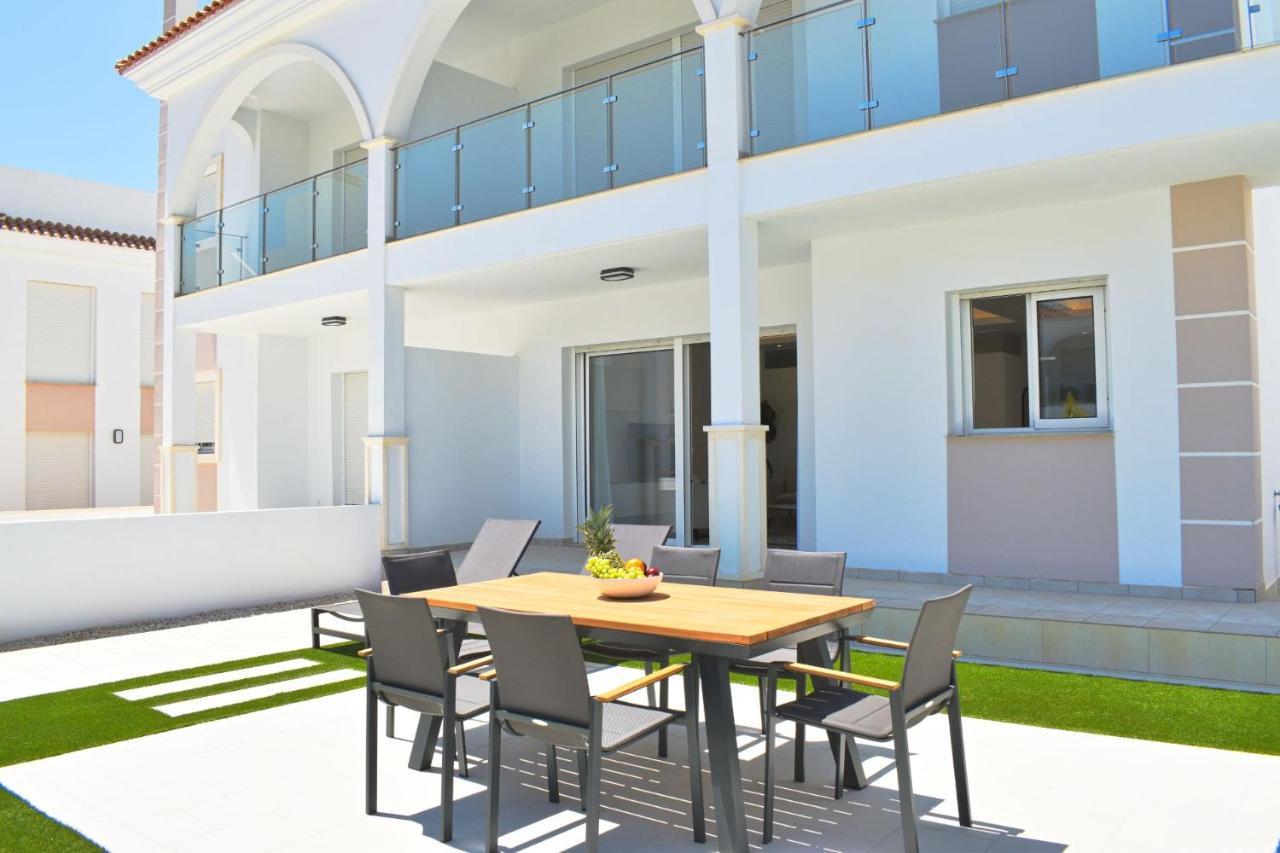 New Build Apartment On Beautiful Modern Complex 罗雅勒斯 外观 照片
